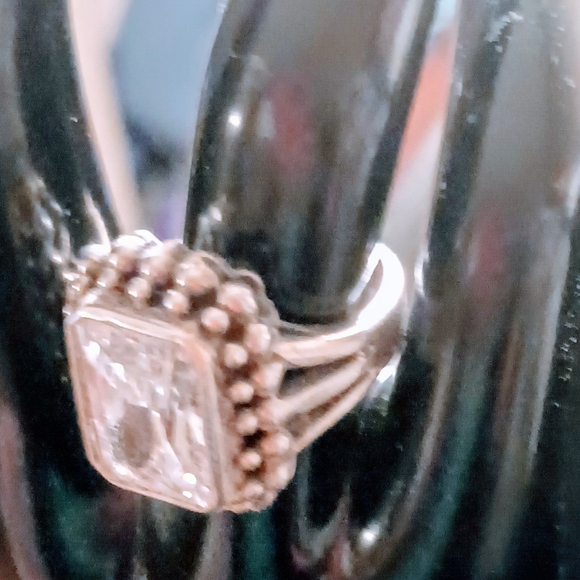 Vintage White Clear Quartz Sterling Silver 925 Ridge design SZ ,7.5 Ring - Picture 2 of 9